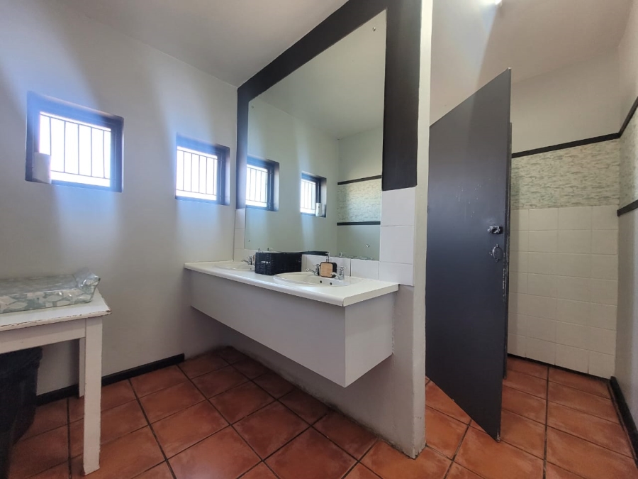 Commercial Property for Sale in Jeffreys Bay Central Eastern Cape